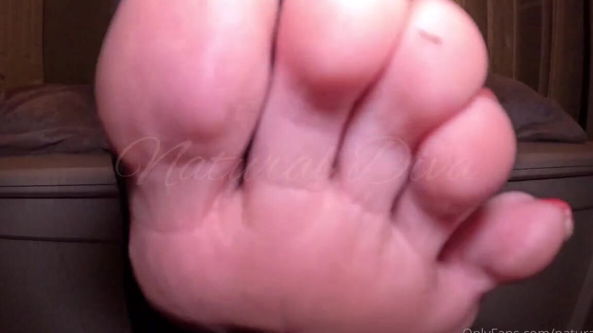 Naturaldiva Onlyfans My Feet Are Above Your Existence Now Smell Them Kiss Them