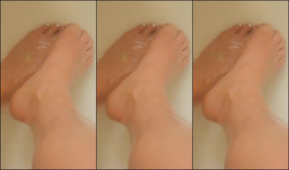 Madison Sky 2890741865 06 06 2023 Rub My Pretty Little Toes In The Shower