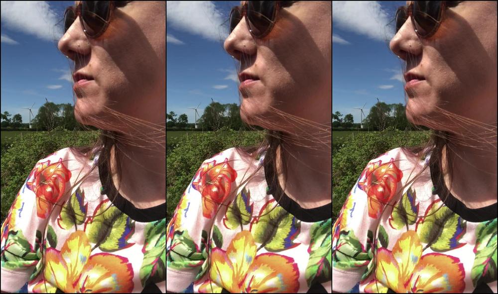 "SuzieLove212" british, farming, masturbation, outdoors, public outdoor quick play in a farmers field manyvids