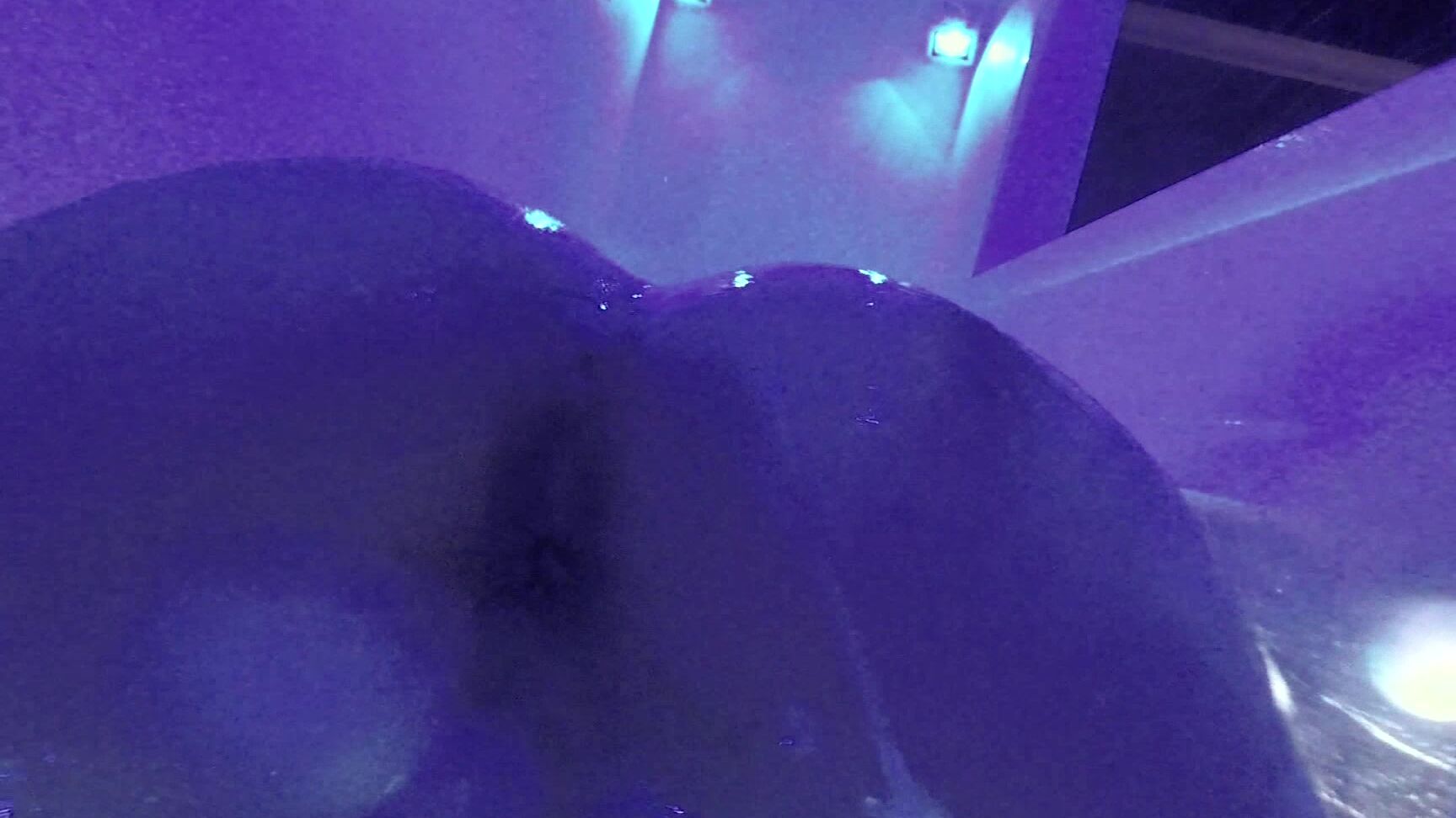 Shower,Pussy Teasing,Solo masturbation,Pornstars,Tattoos msnadiawhite black light shower solo ManyVids