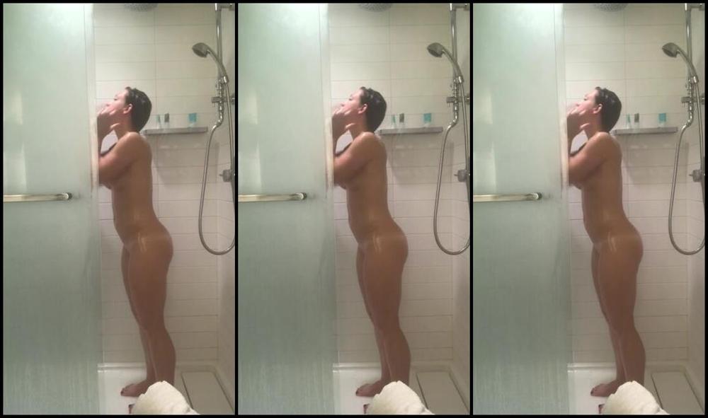 Littlemisshannah My Extra Long Shower Felt So Good