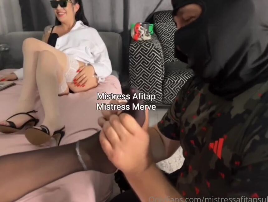 Onlyfans Model Mistress Afitap Aka Mistressafitapsultanfoot Worship Nd Pantyhose 1