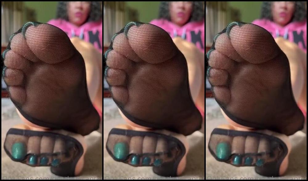 Deedeericanfeet Onlyfans As Requested In My Other Cute Black Mesh Footsies These I Ve Had For A Longtime