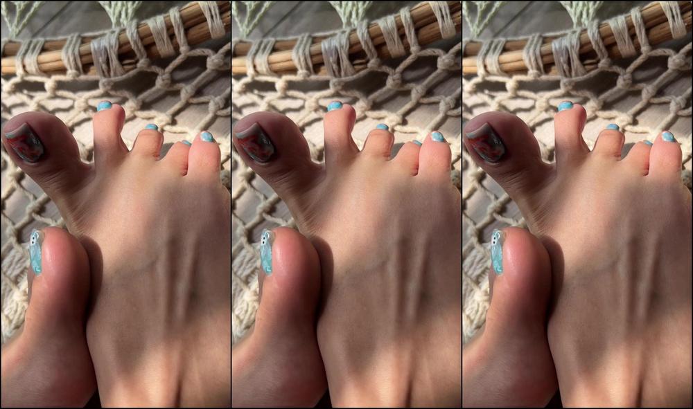 Grecefeet 3361364633 06 14 2024