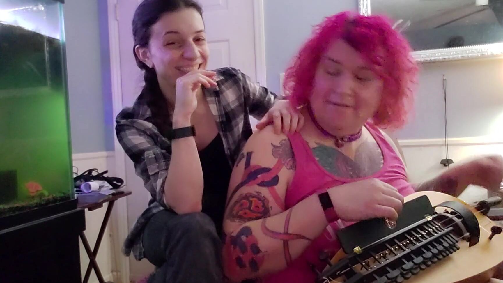 Mercerthemerciless Our First Look At The Hurdy Gurdy In Which I Find The Note That Makes Me Instantly Cum