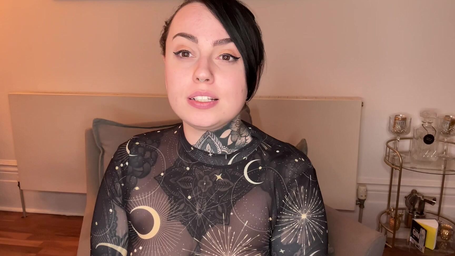 "MissValentina" femdom, femdompov, toiletfetish, toilethumiliation, toiletslavery flushing my human toilet Manyvids