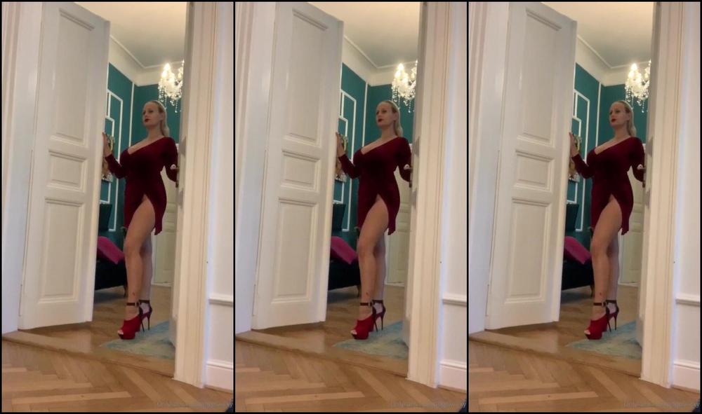 Angelwicky Damn I Love My Legs Photoshoot In Mini Velvet Dress Part What Do You Think