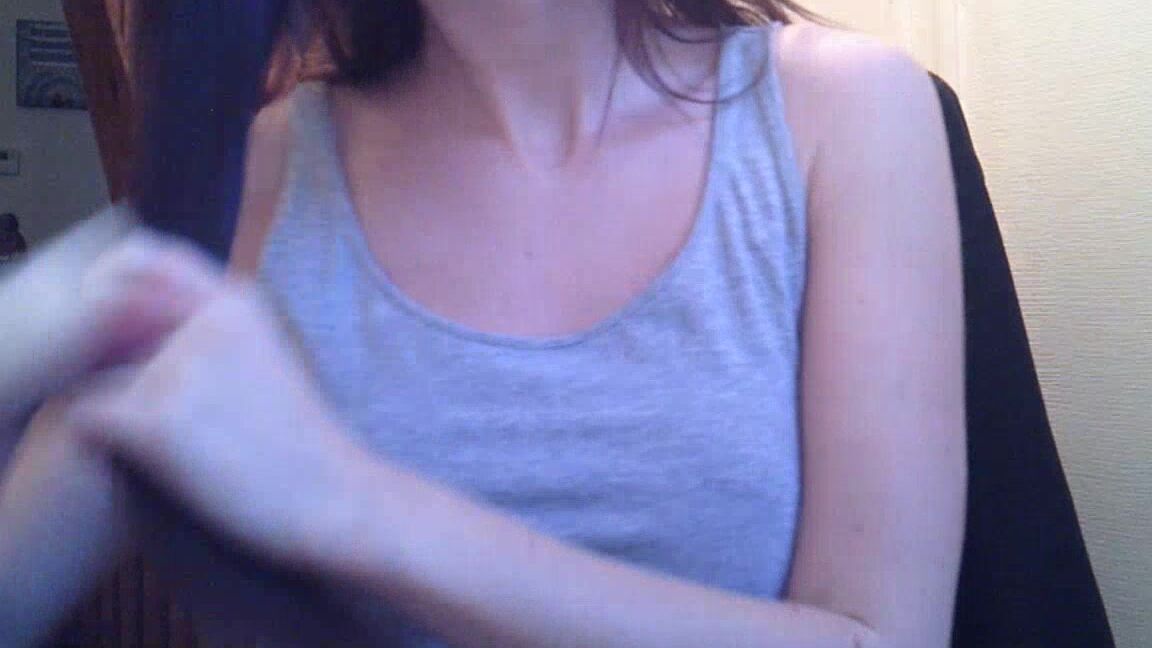 Sophia Smith Hair Brushing Th