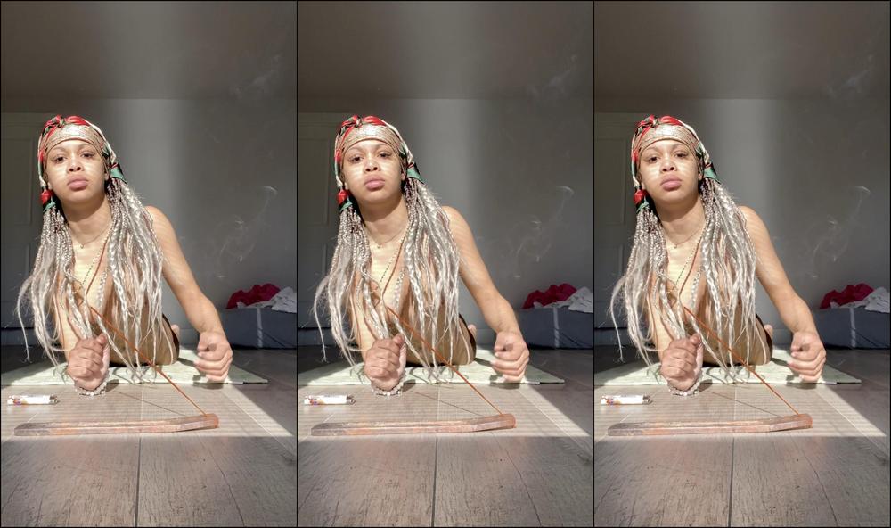 sexxxangel01-30-11-2020-1360601574-happy-monday-