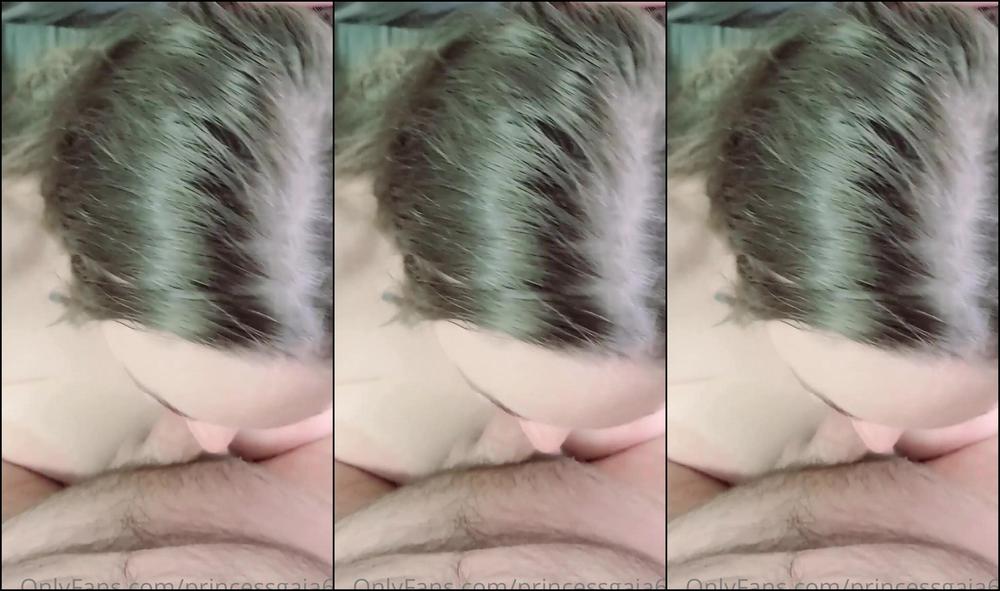 Princessgaia So Bobafettish Told Me That He Had A Gorgeous Piece Of Jewelry For Me To Wear He Fail