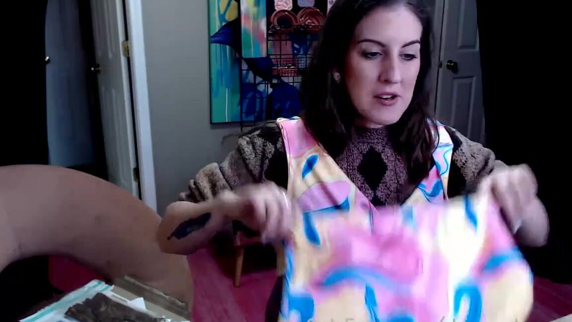 Ms Tomorrow Nicknamed Dommetomorrow Onlyfans Stream Started At 11212022 0432 Pm Opening Gifts