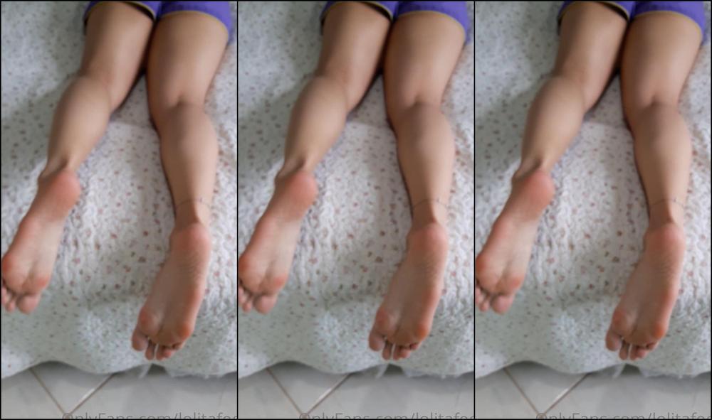Thefeetoflola Teasing You With My Curves And My Soles