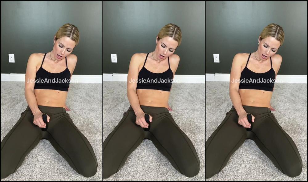Jessieandjackson Solo Lululemon Leggings Vibrator Rubbing My Pussy At The Gym Happy Friday Just Ha