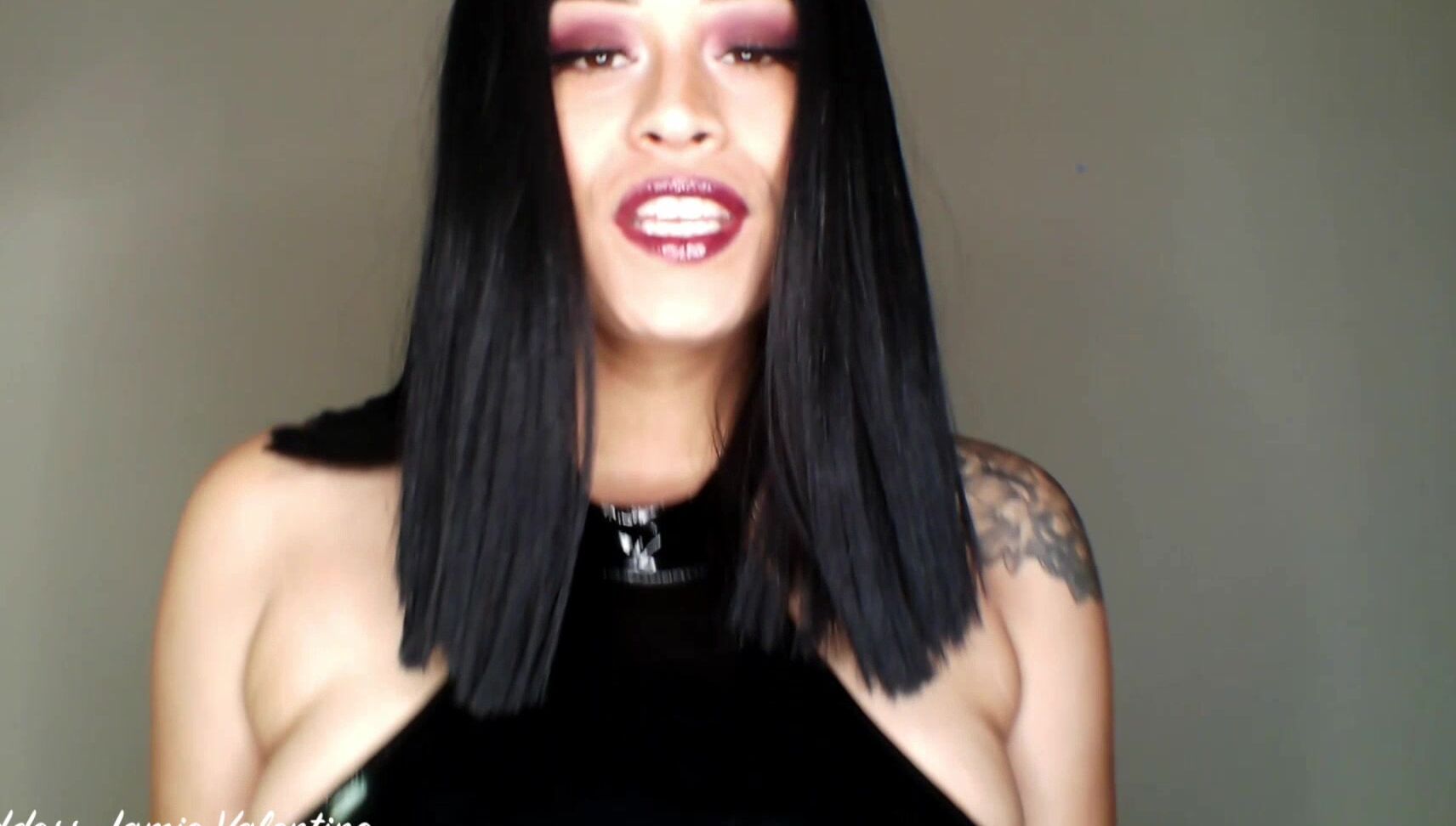 Jamie Valentine All You Get Is Underboob