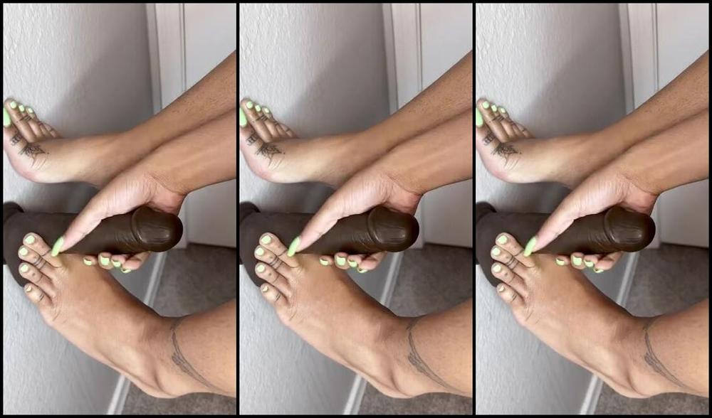 Zafeetllc Onlyfans Close And Personal Fj On A Dildo Action 1