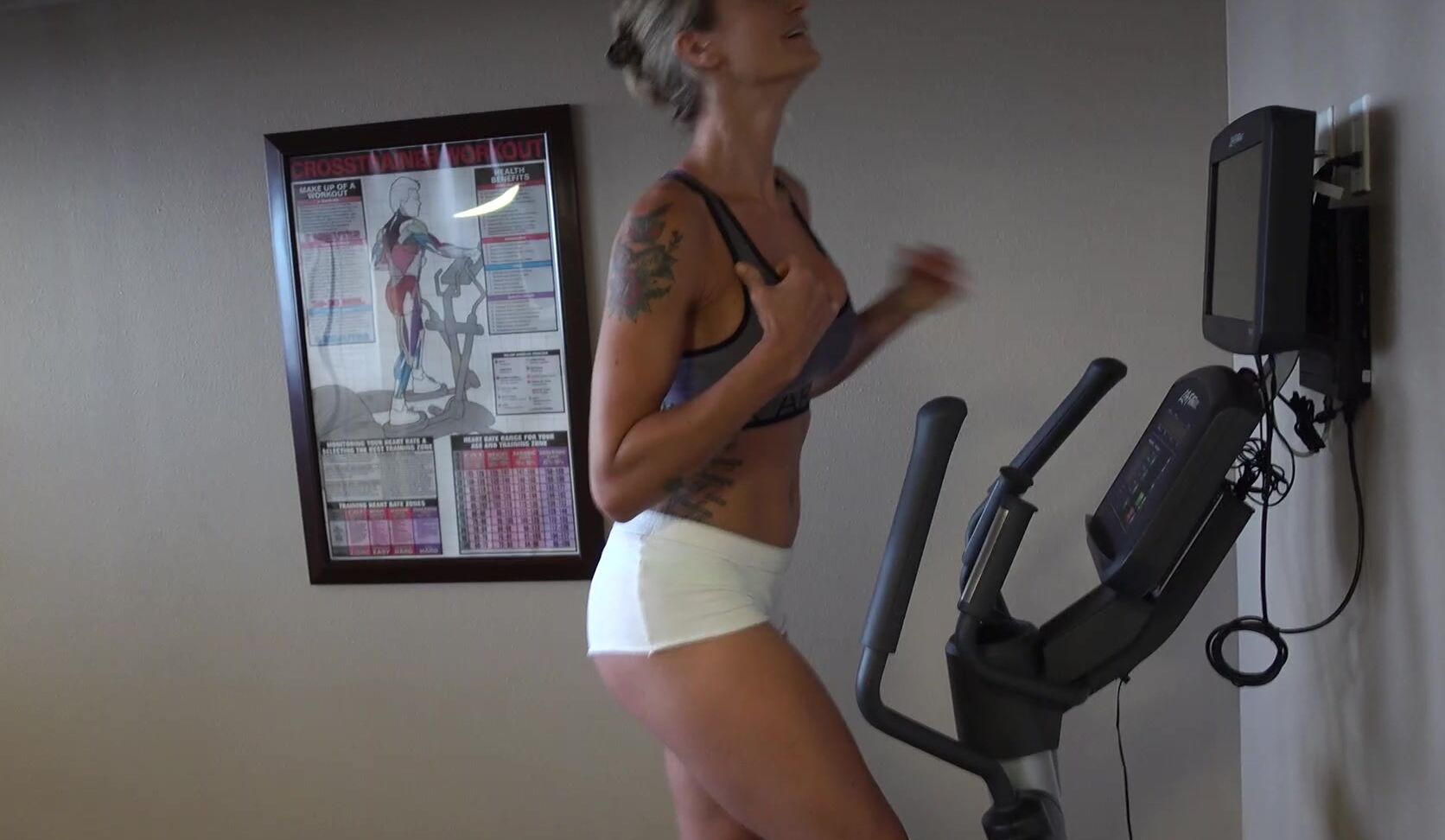 Workout/Gym, Fitness, Public Nudity, Blonde, Fitting Rooms dangerous public nudity gym workout ManyVids