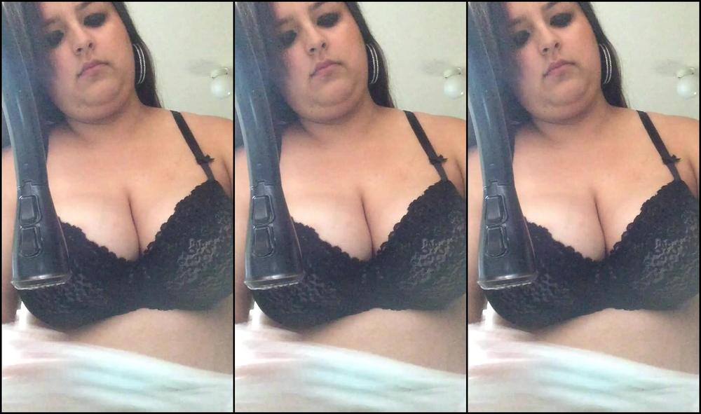 Missbustylatina Sexy Dishwasher
