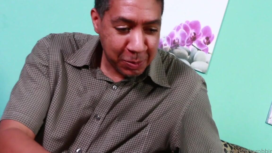 Tsrobbiracks Milf Tranny Loves Sucking That Bbc