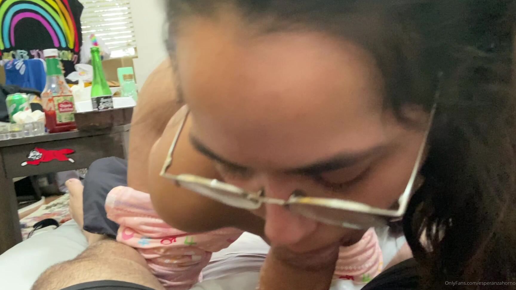 esperanzahorno-26-12-2019-111758773-casual-christmas-day-sex-with-creampie-finish