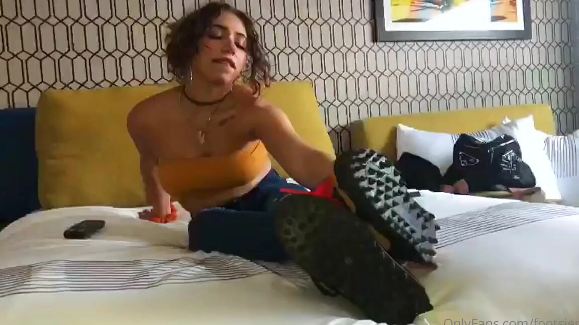 Footsiemichi Onlyfans Brooklyn Treated Me So Well I Walked Away With Lots Of Goodies For You Guys The Fj That Came After