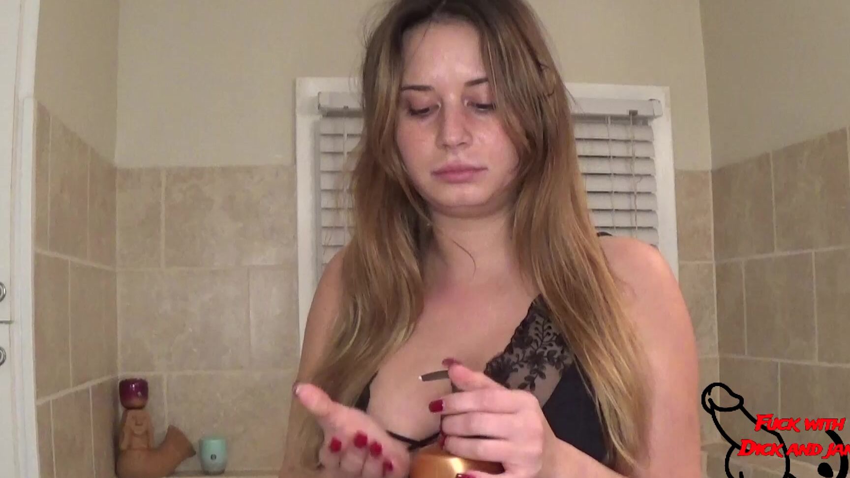 Lotion/Oil Fetish,Hand Fetish,Big Tits,Lace/Lingerie,Sensual fuck w dick and jane jane sensually lotions her tits ManyVids