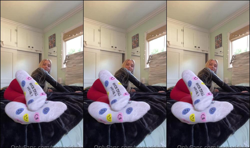 Xomaddykxo Can U Resist My Perfect Feet Tucked Away In Cute Ankle Socks Stay Edging For Me Babe