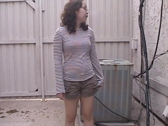 Skylar, SD, amateurspankings AS Skylars Lost Wallet Clips4Sale