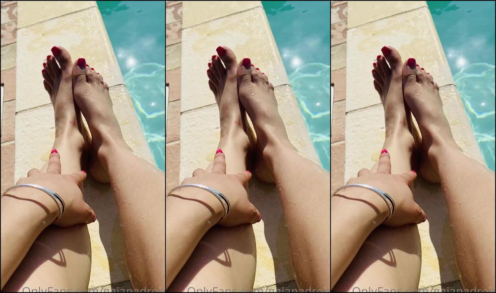 Mistress Gaia Footfetish Teasinganddenial