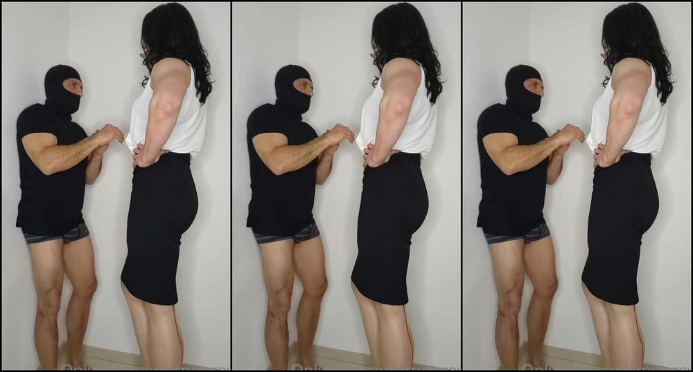 Maria Wattel Large And In Charge Yes That S Me Large Giant Huge Wide And Thick Heavy Or Enormo