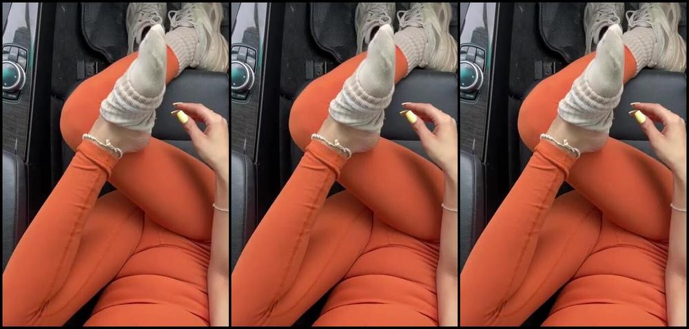 Lina S Feet Nicknamed Linacarina420 04 20 2025 Onlyfans Video Taking Off My Socks And Shoes Right After A Gym Session And Having A Sniff