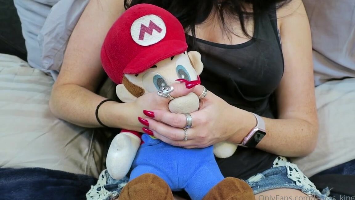 Lalalaura Nicknamed Lauras Kingdom 04 16 2024 Onlyfans Video Laura Super Mario Smother