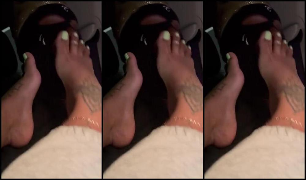 Dissa Nicknamed Dissatoes 06 15 2024 Onlyfans Video He Worship My Smelly Feet Right After I Got Off My Flight