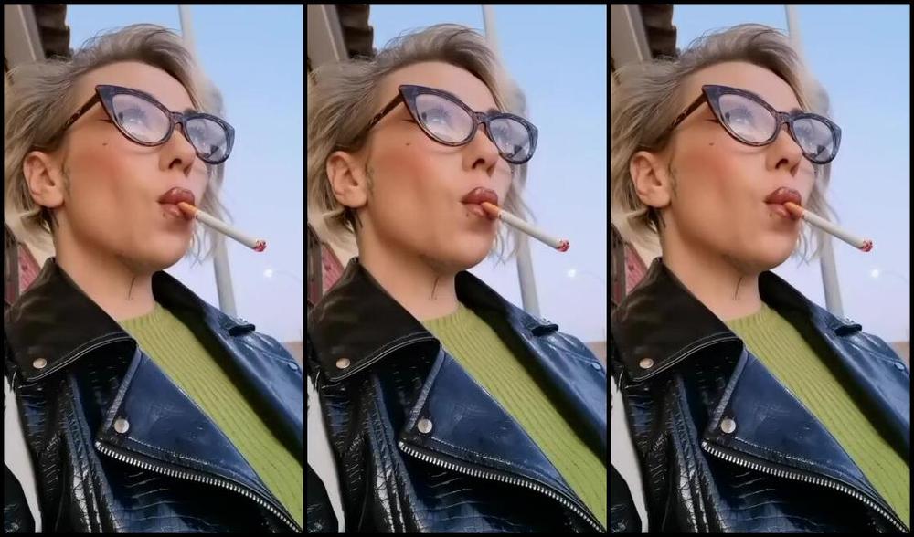 Queen Kinkerbell Nicknamed Kinkerbell23 Onlyfans And Another Video Before I Head To Bed Ill Be Back In Action Tomorrow Filming Customs