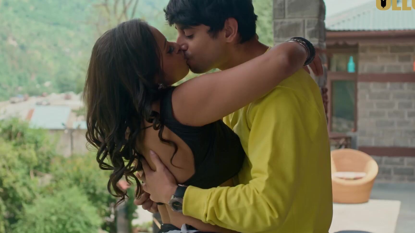 Charmsukh Tawa Garam Episode 2 720P Ullu Web Dl Hindi Aac2 0 H 264