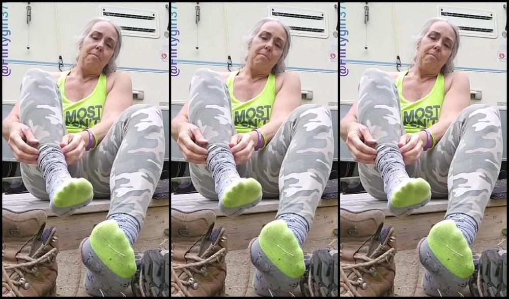 Flirtygirl370Z Nicknamed Flirtygirl370Z Onlyfans My Feet Smell So Bad Xve