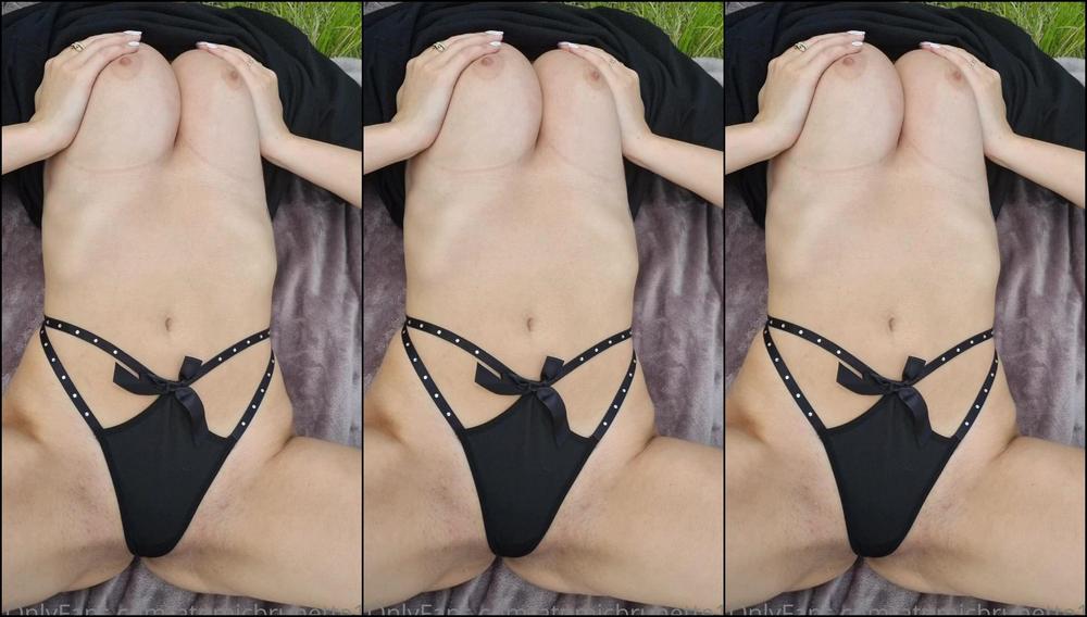 Atomicbrunette18 1 126