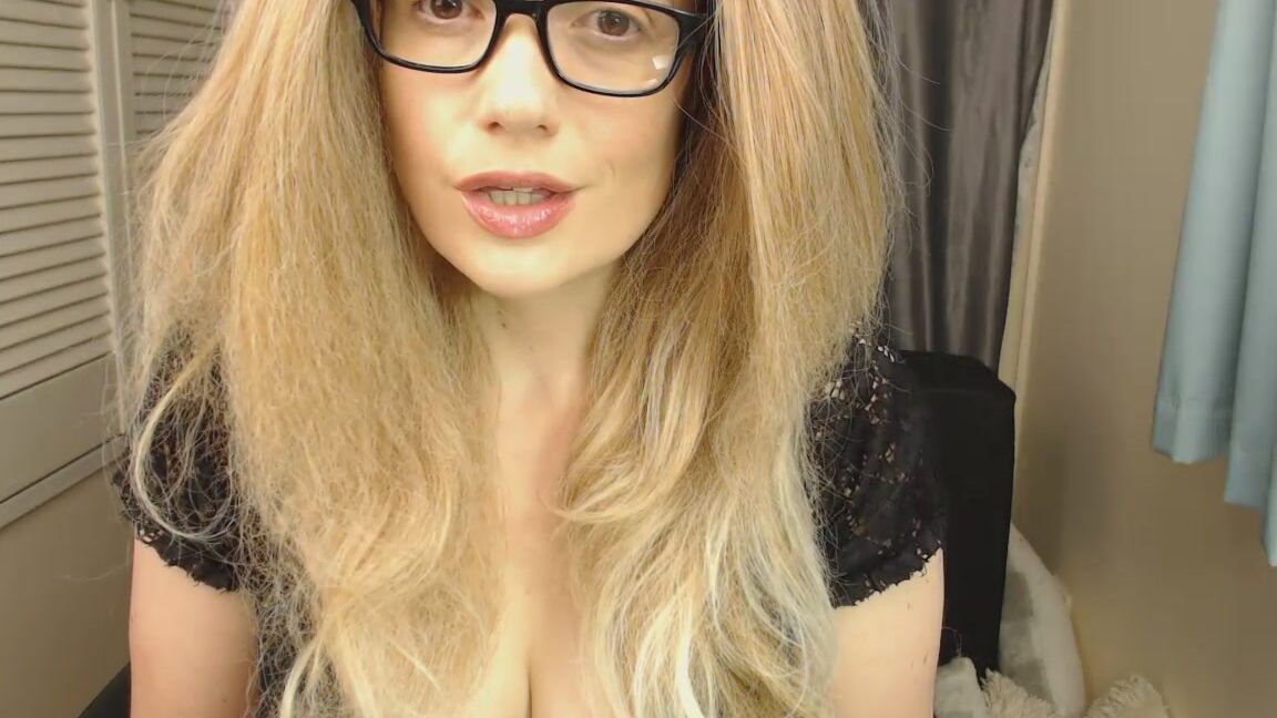 Siennaxxxelite Sissy Training Session 1 Panty Buying Trigger Training