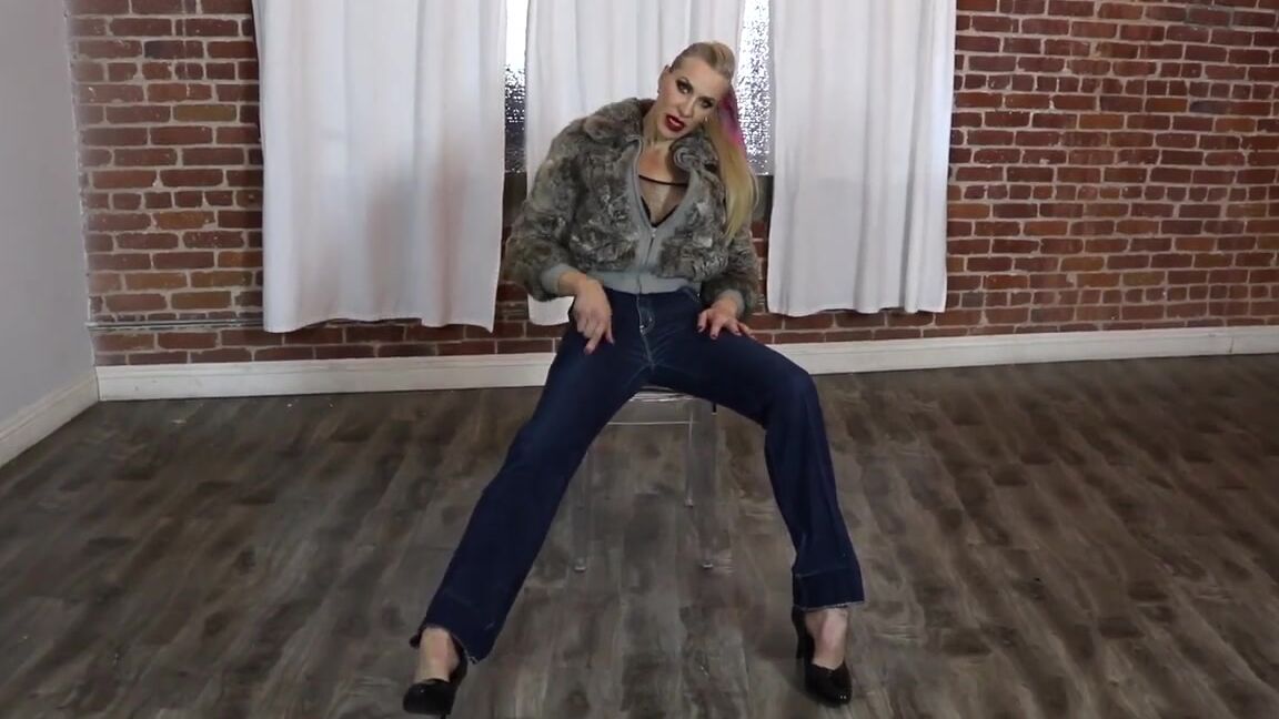 Goddesssevera Onlyfans Sexy 80S Style Outfit Part 1