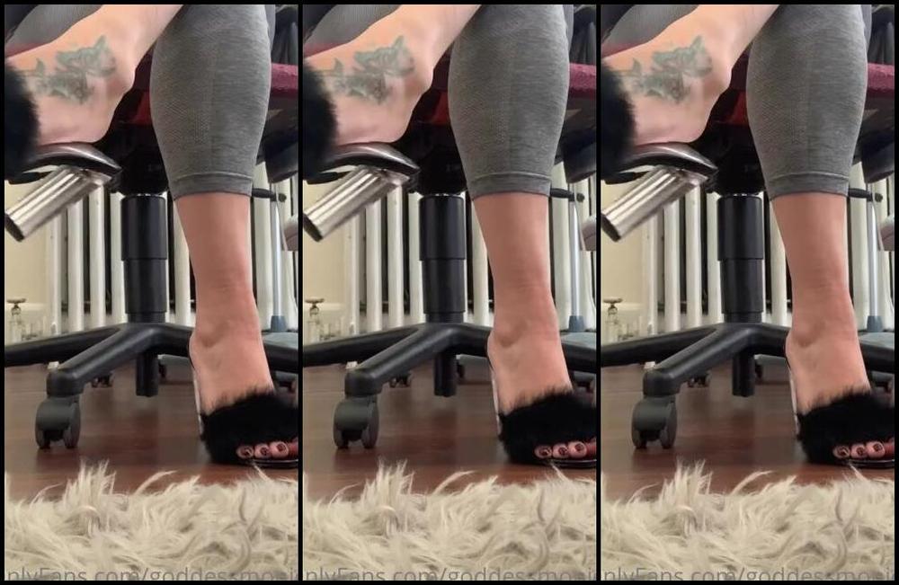 Goddessmonica00W Onlyfans Furry Heels Flip Flop Joi Per Your Requestp