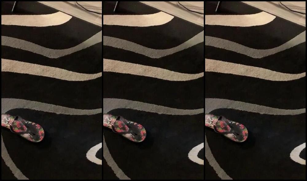 Mistress Gaia Entre Io Pranzo Tu Pulisci