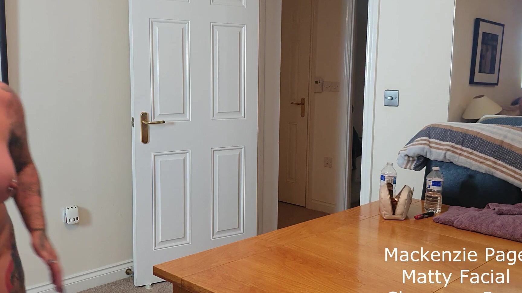 Boy Girl Girl,Pussy Eating,Fucking,Kissing,Nudity/Naked mattyfacial filming and fucking around ManyVids