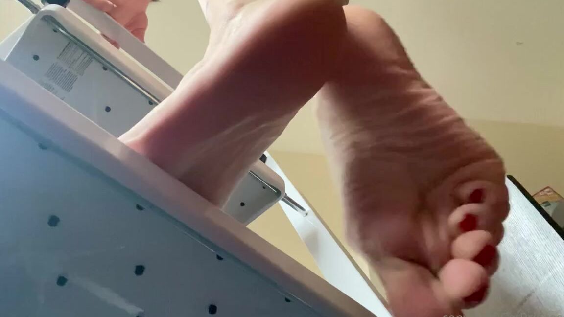 Catprincessfeet Onlyfans Walk All Over You