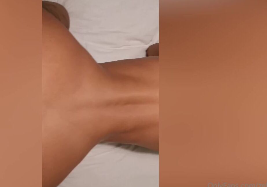 Zelenia To Cure Your Sunday Boredom