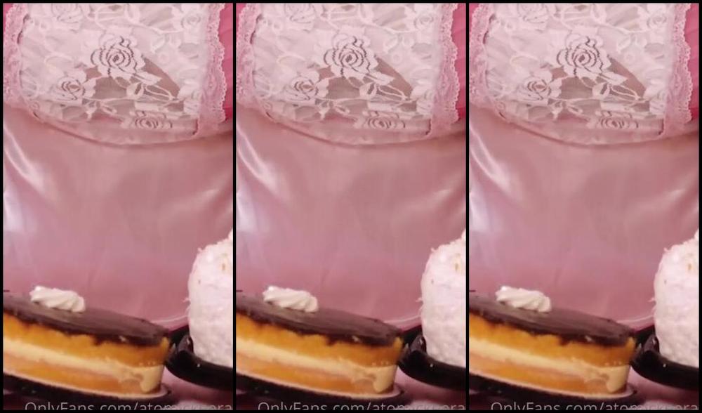 Atomickeerati Onlyfans For My Wam Family Put All The Cake On My Face Please N