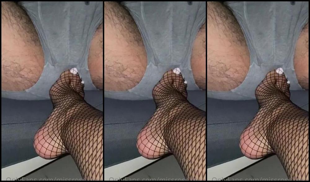 Missrose Heels Onlyfans Who Likes Fishnet Stockings Having Some Fun With Arabfootsoldier 2
