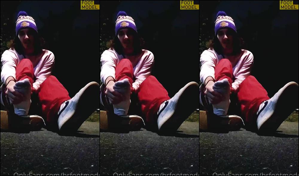 Brfootmodel 2463275230 05 22 2022 Master G At Park Nigth