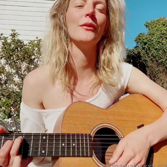 Monawalesxxx 235995318 04 15 2020 Good Morning Here Is A Little Bad Singing And Guitar Be Kind I Am Still