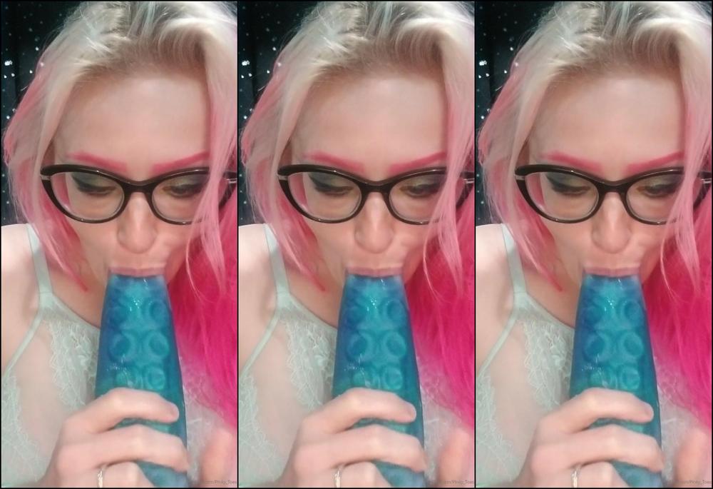 Pinkys Toes Ahegao Bj With Mrhankey S Toys Taintacle