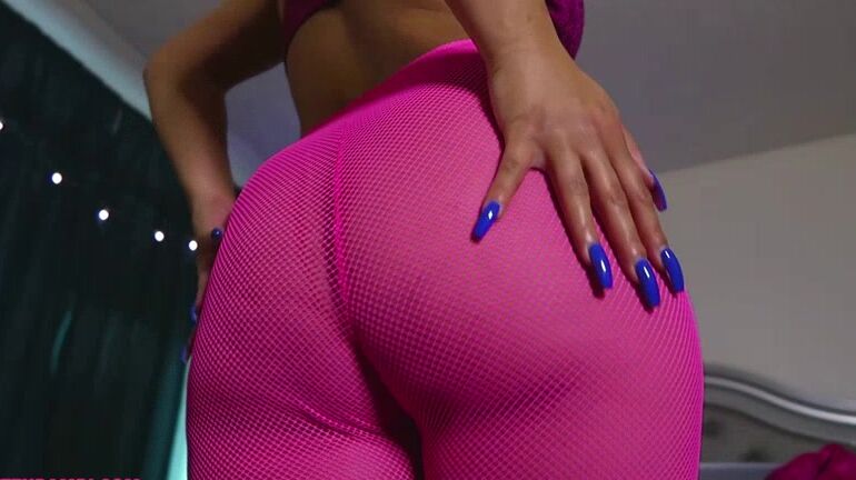 Pretty Bambi Eat These Delicious Farts