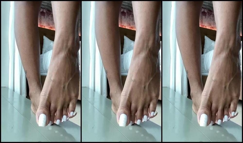 Queenjodiieetoes Aka Prettyfeetonly1800 Onlyfans Giving You A Tease You Won T Forget